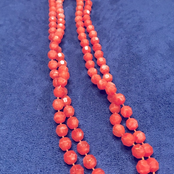 Pair of Vintage Flapper Style Necklaces - Picture 5 of 7